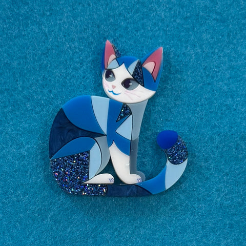 Sapphire 🩵 cat - Brooch