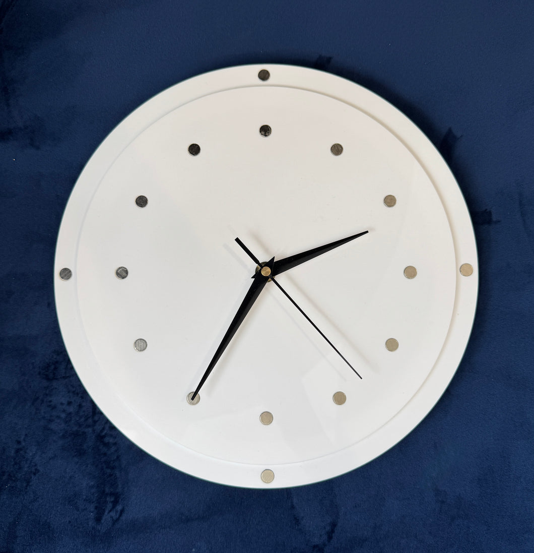 Charm Clock - magnetic base