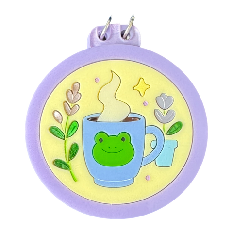 Lavender frog 🐸 - compact Brooch