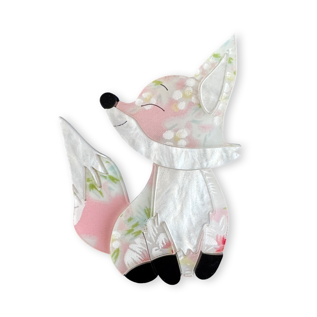 Lucy the Spring Fox - Brooch