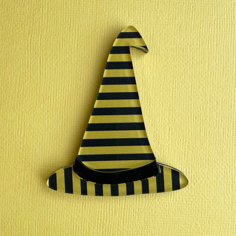 Yellow and black magical hat - Brooch
