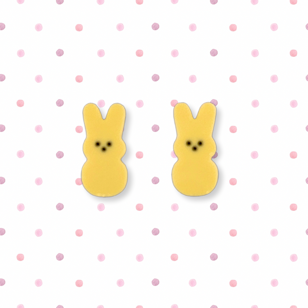 Yellow marshmallow  bunny 🐰 - stud